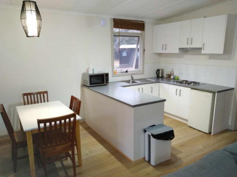 Russell Falls Holiday Cottages National Park Eksteriør billede